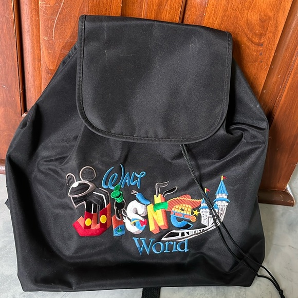 Disney +Baublebar Bundle authentic Disney Backpack & bag Necklace Wallet Pez - Picture 11 of 17